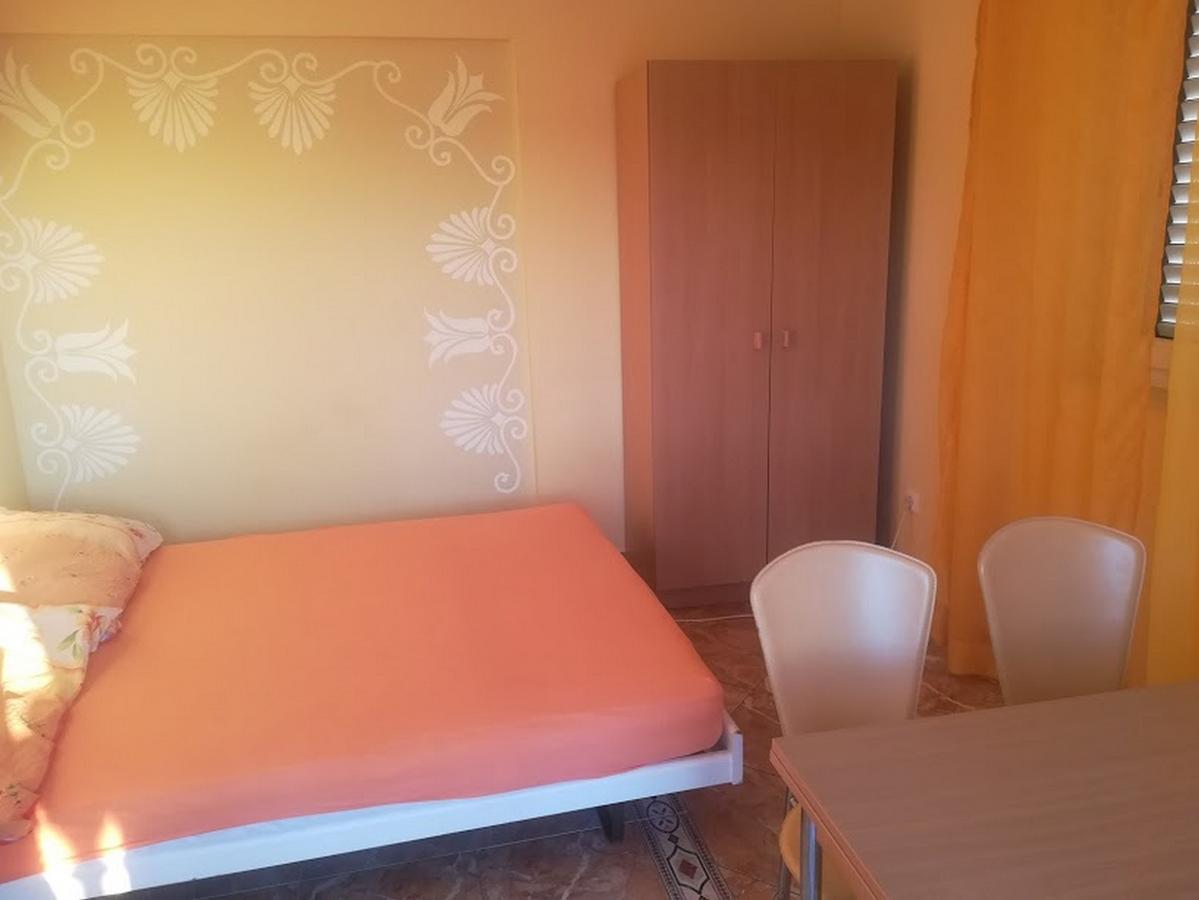 טרוגיר Apartments Barisic Hrvatskih Zrtava 404 Seget Vranjica מראה חיצוני תמונה