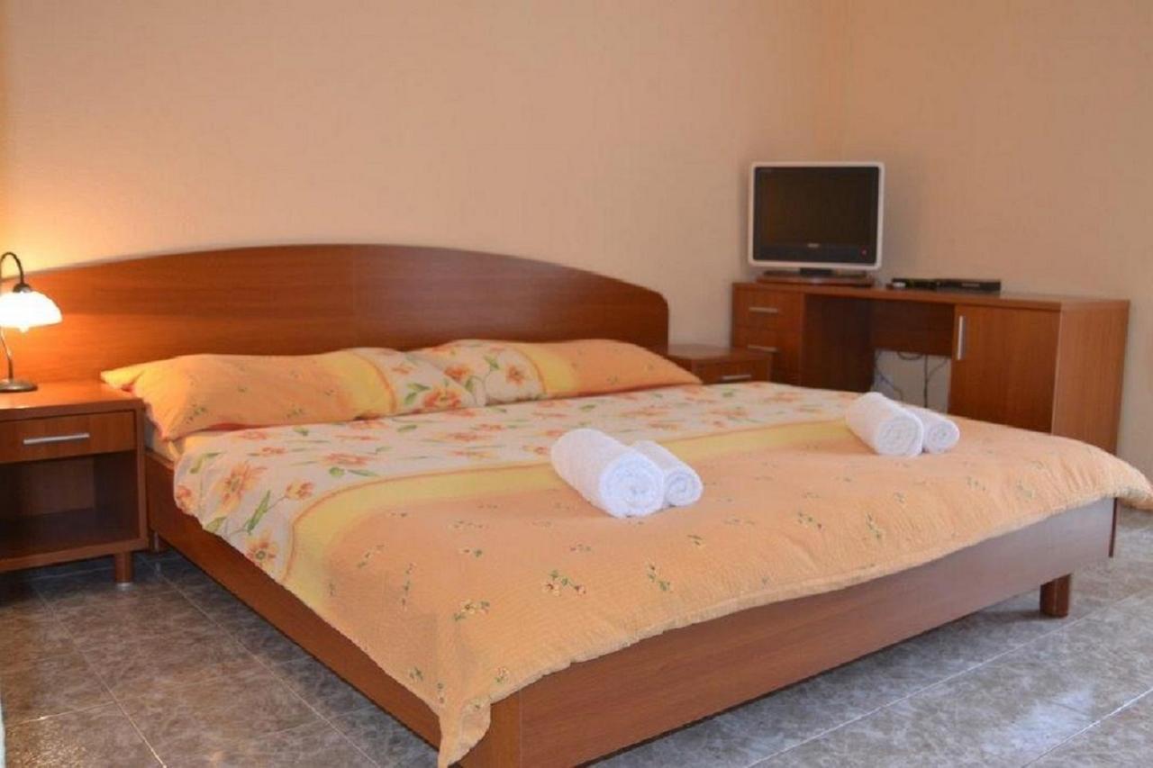 טרוגיר Apartments Barisic Hrvatskih Zrtava 404 Seget Vranjica מראה חיצוני תמונה