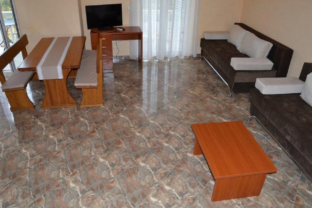 טרוגיר Apartments Barisic Hrvatskih Zrtava 404 Seget Vranjica מראה חיצוני תמונה